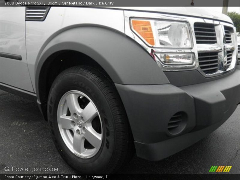 Bright Silver Metallic / Dark Slate Gray 2008 Dodge Nitro SXT
