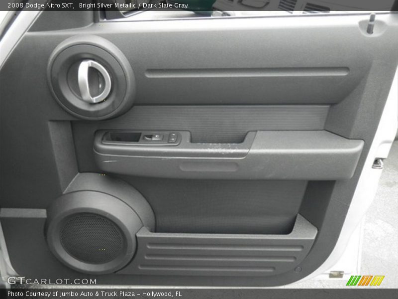 Bright Silver Metallic / Dark Slate Gray 2008 Dodge Nitro SXT
