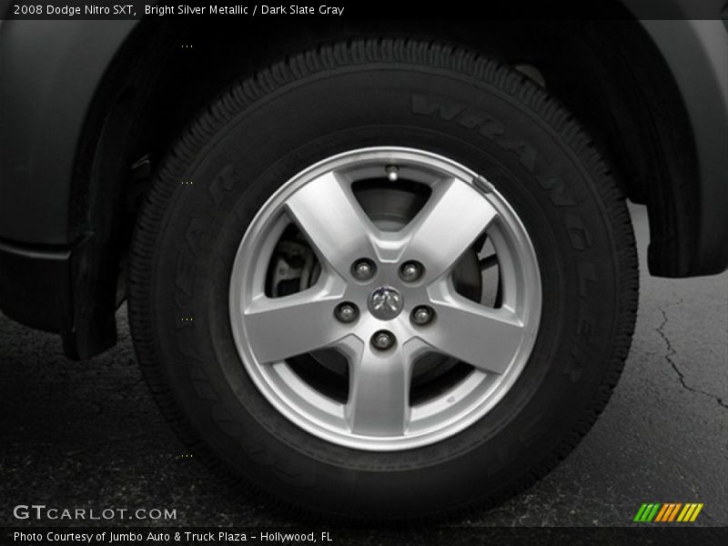 Bright Silver Metallic / Dark Slate Gray 2008 Dodge Nitro SXT