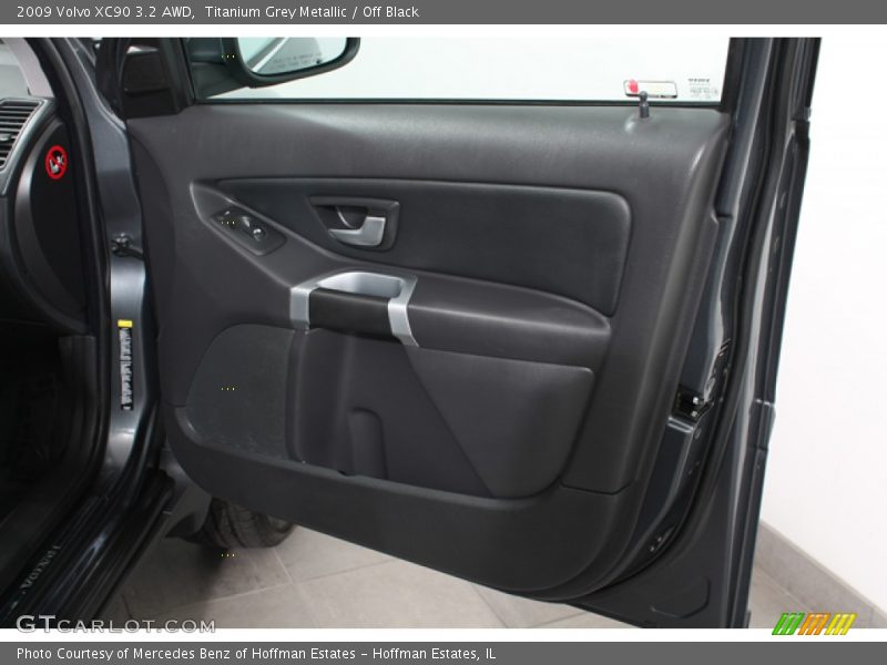 Titanium Grey Metallic / Off Black 2009 Volvo XC90 3.2 AWD