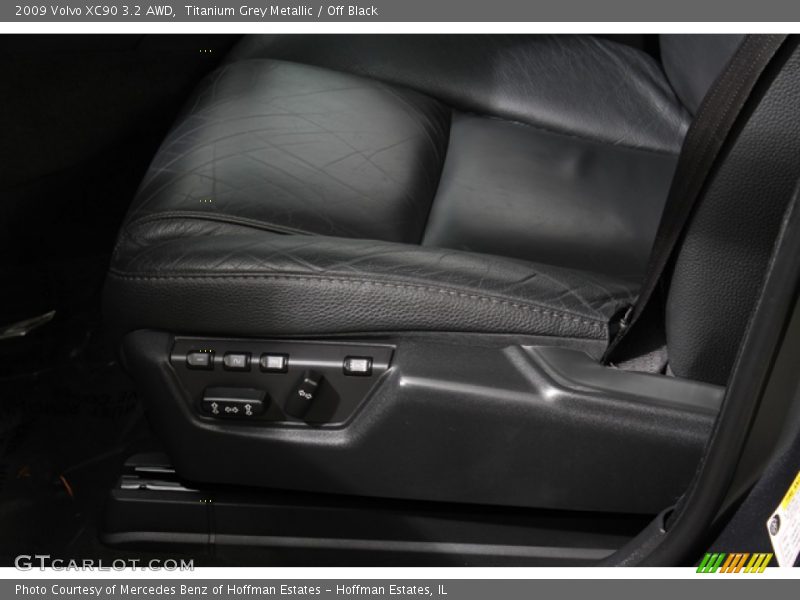 Titanium Grey Metallic / Off Black 2009 Volvo XC90 3.2 AWD