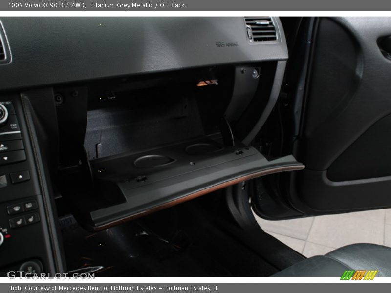 Titanium Grey Metallic / Off Black 2009 Volvo XC90 3.2 AWD