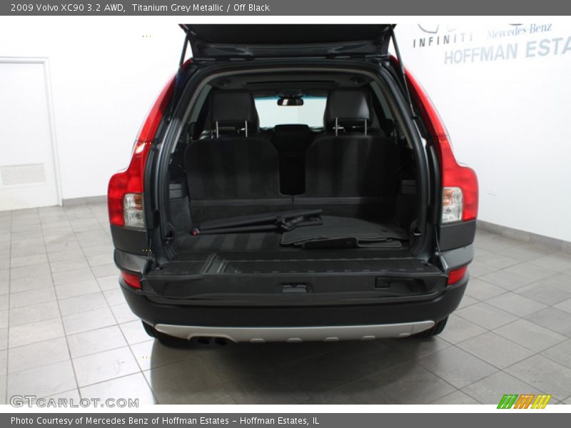 Titanium Grey Metallic / Off Black 2009 Volvo XC90 3.2 AWD