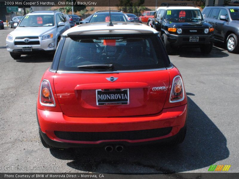 Chili Red / Black/Grey 2009 Mini Cooper S Hardtop
