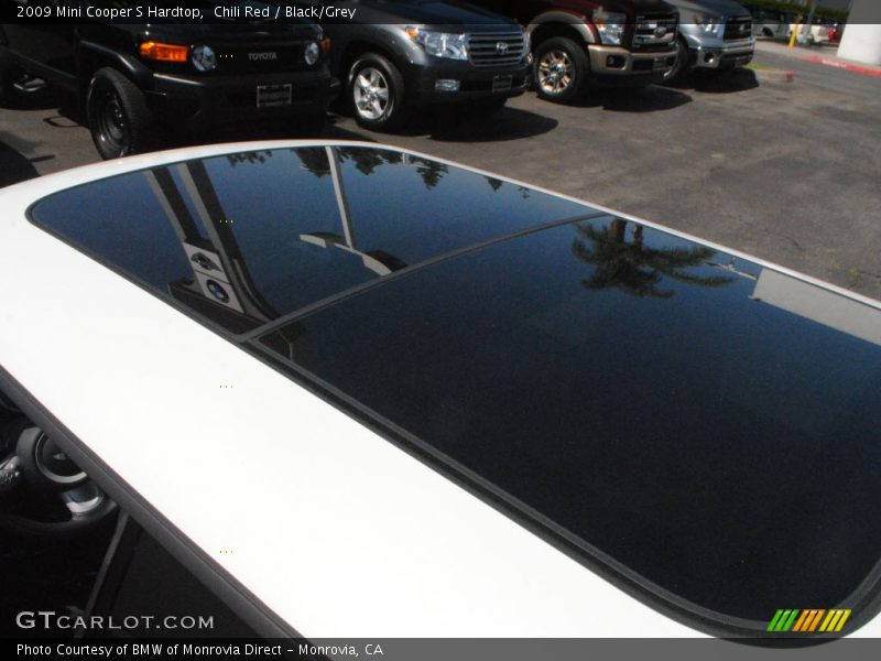 Chili Red / Black/Grey 2009 Mini Cooper S Hardtop