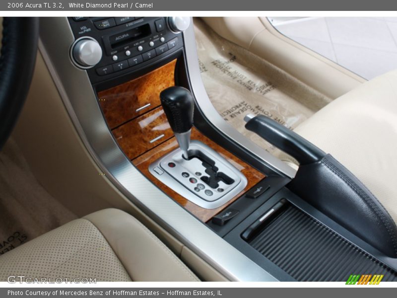 White Diamond Pearl / Camel 2006 Acura TL 3.2