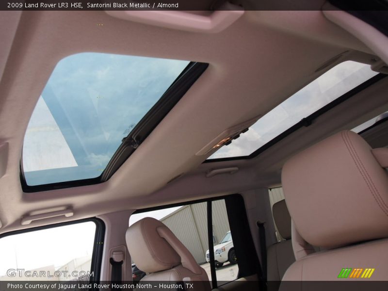 Sunroof of 2009 LR3 HSE