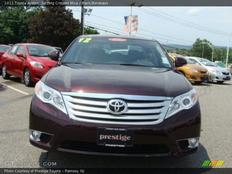 Sizzling Crimson Mica / Black/Bordeaux 2012 Toyota Avalon