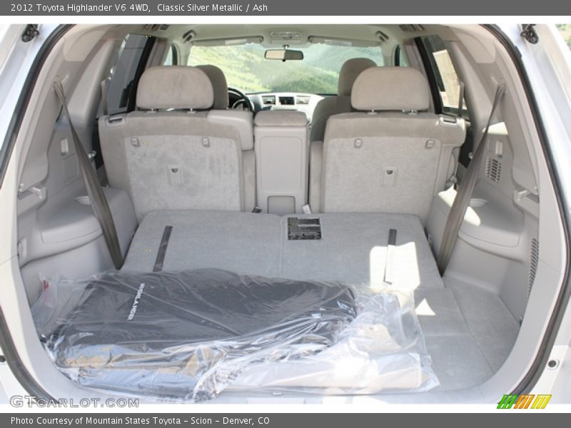 Classic Silver Metallic / Ash 2012 Toyota Highlander V6 4WD