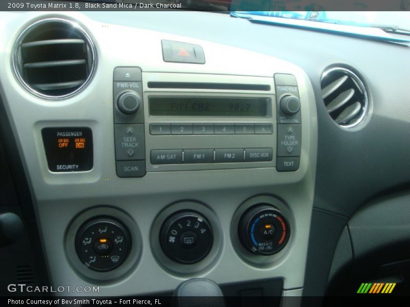 Black Sand Mica / Dark Charcoal 2009 Toyota Matrix 1.8