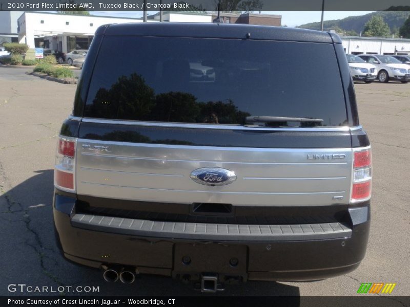 Tuxedo Black / Charcoal Black 2010 Ford Flex Limited AWD