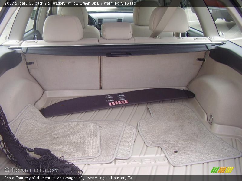 Willow Green Opal / Warm Ivory Tweed 2007 Subaru Outback 2.5i Wagon