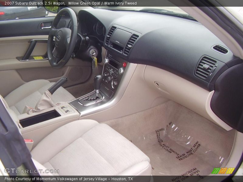 Willow Green Opal / Warm Ivory Tweed 2007 Subaru Outback 2.5i Wagon