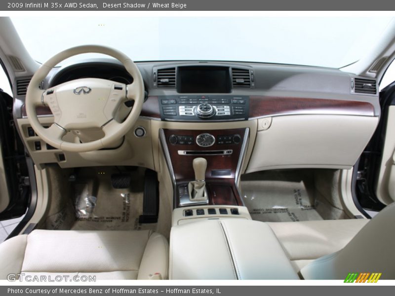Dashboard of 2009 M 35x AWD Sedan