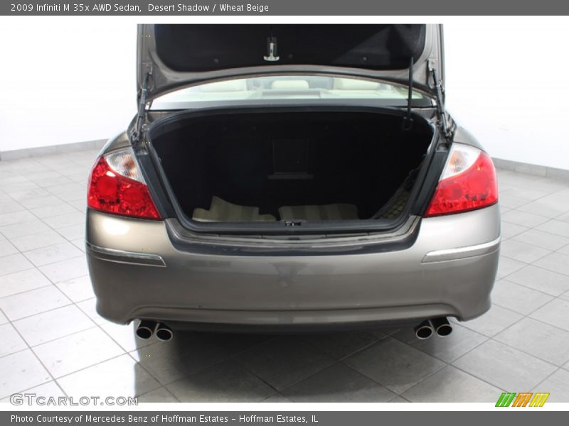  2009 M 35x AWD Sedan Trunk