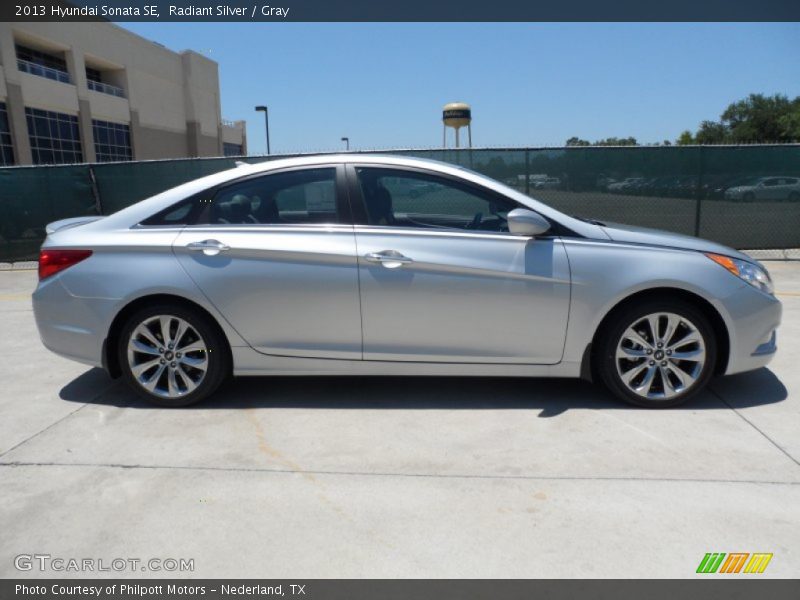 Radiant Silver / Gray 2013 Hyundai Sonata SE
