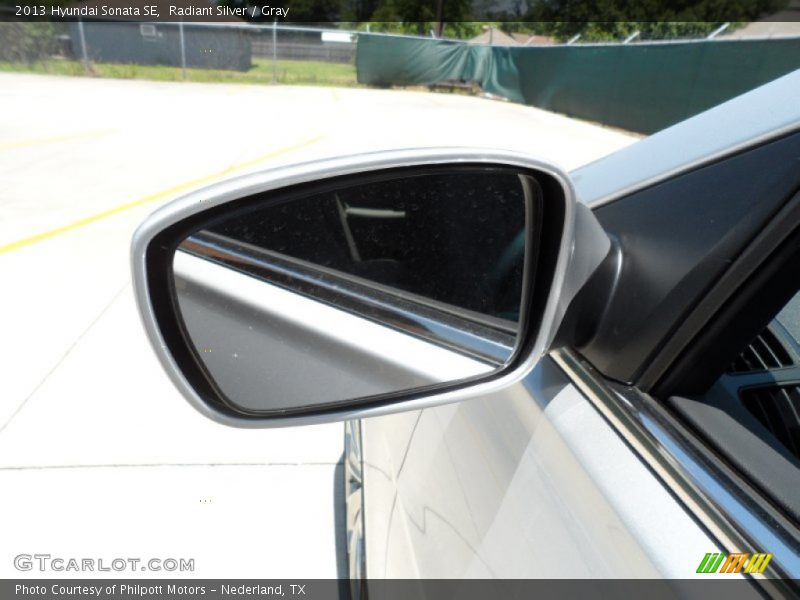 Radiant Silver / Gray 2013 Hyundai Sonata SE