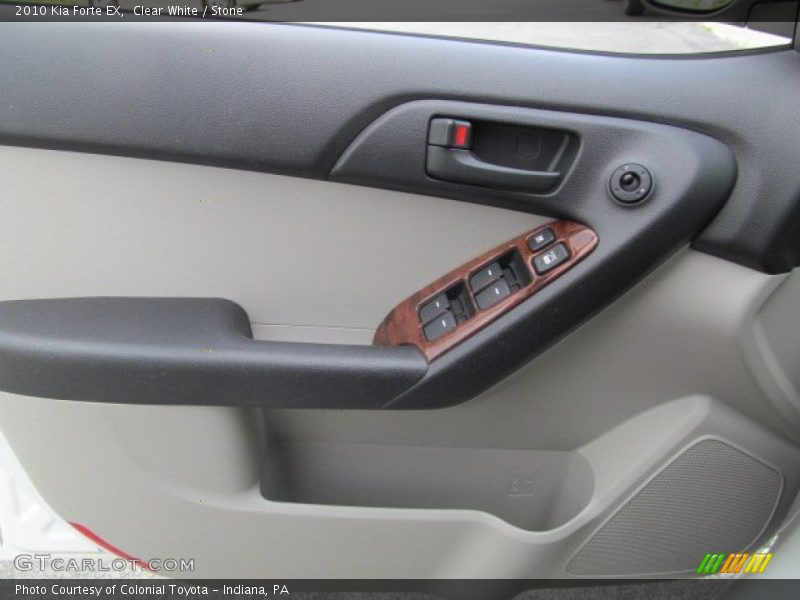 Clear White / Stone 2010 Kia Forte EX