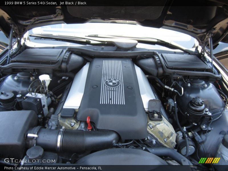  1999 5 Series 540i Sedan Engine - 4.4L DOHC 32V V8