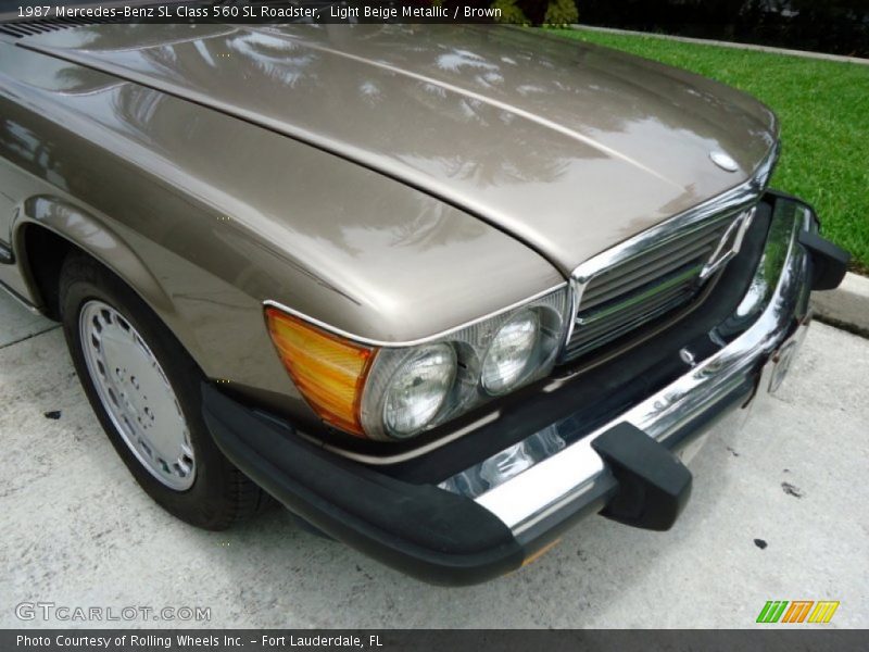 Light Beige Metallic / Brown 1987 Mercedes-Benz SL Class 560 SL Roadster