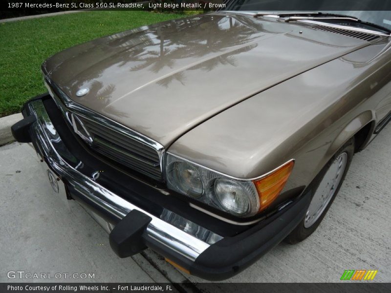 Light Beige Metallic / Brown 1987 Mercedes-Benz SL Class 560 SL Roadster