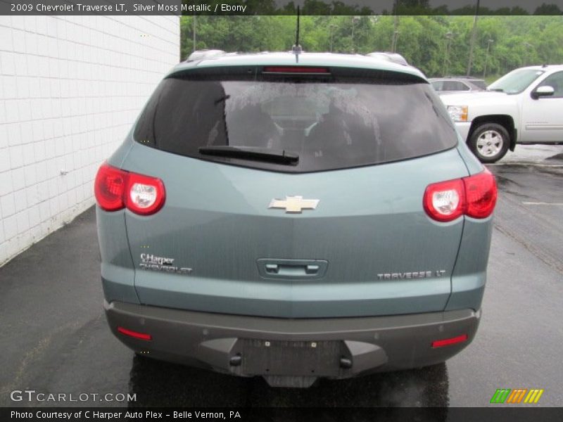 Silver Moss Metallic / Ebony 2009 Chevrolet Traverse LT