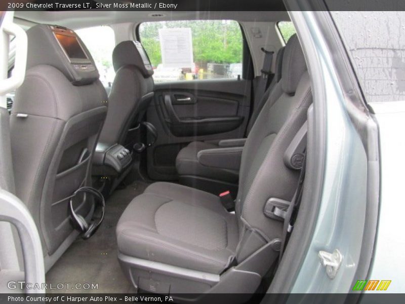 Silver Moss Metallic / Ebony 2009 Chevrolet Traverse LT