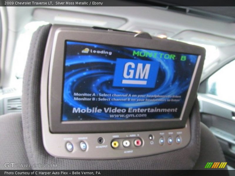 Silver Moss Metallic / Ebony 2009 Chevrolet Traverse LT