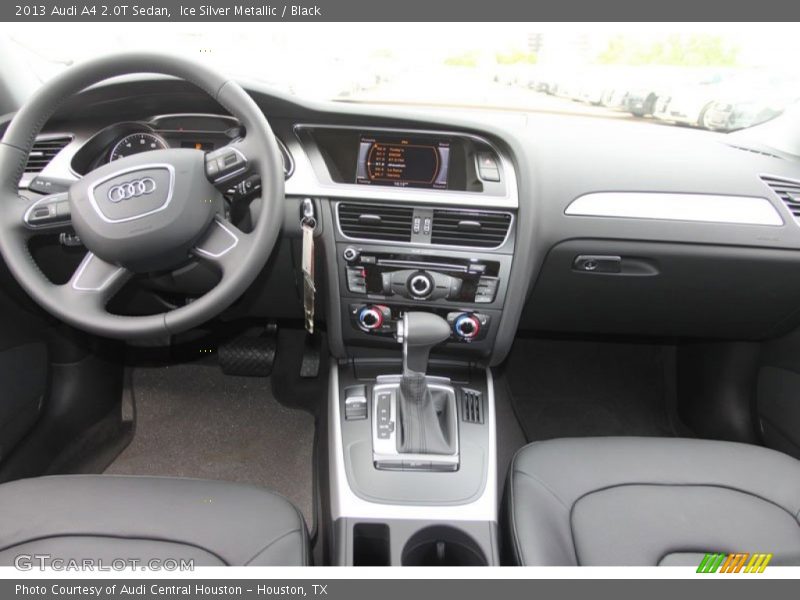 Dashboard of 2013 A4 2.0T Sedan