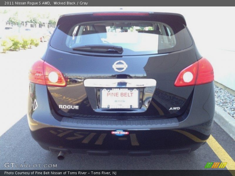 Wicked Black / Gray 2011 Nissan Rogue S AWD