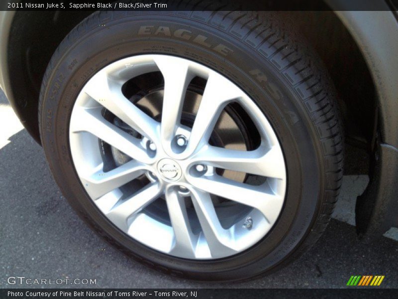 Sapphire Black / Black/Silver Trim 2011 Nissan Juke S
