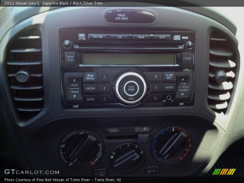 Sapphire Black / Black/Silver Trim 2011 Nissan Juke S