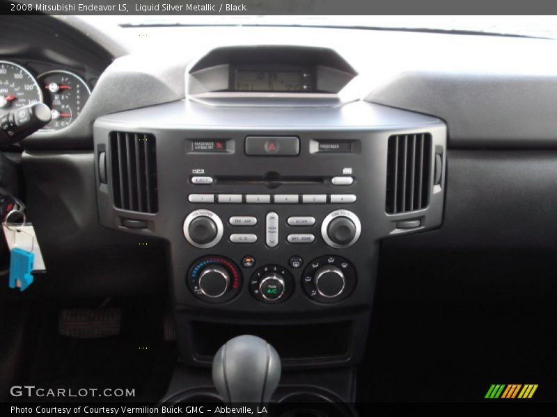 Liquid Silver Metallic / Black 2008 Mitsubishi Endeavor LS