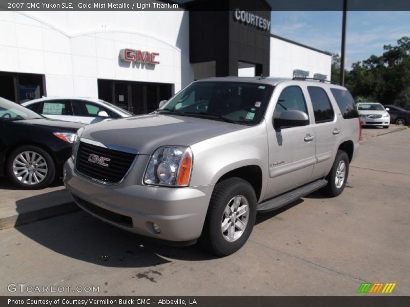 Gold Mist Metallic / Light Titanium 2007 GMC Yukon SLE