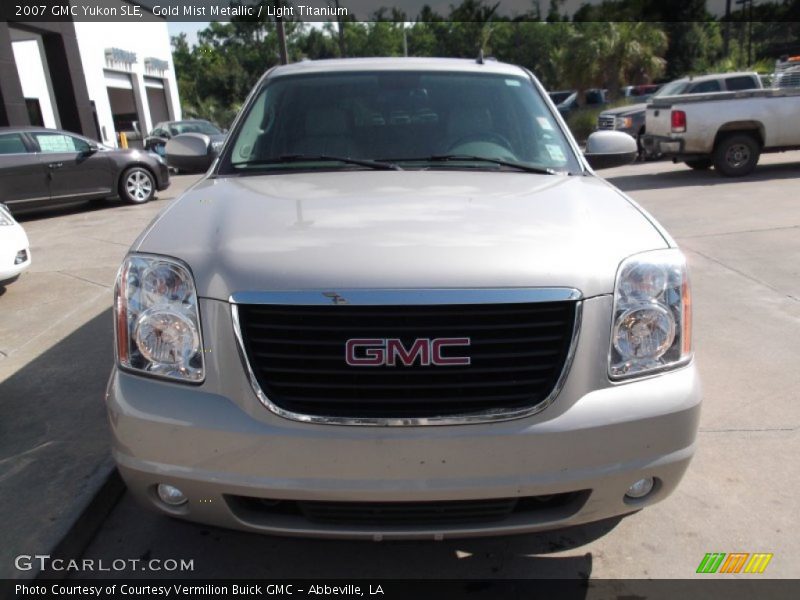 Gold Mist Metallic / Light Titanium 2007 GMC Yukon SLE