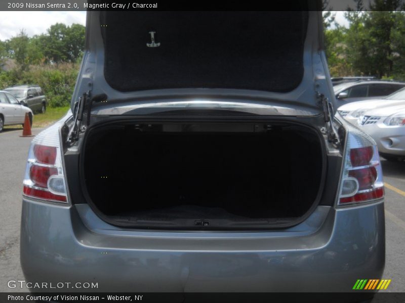 Magnetic Gray / Charcoal 2009 Nissan Sentra 2.0