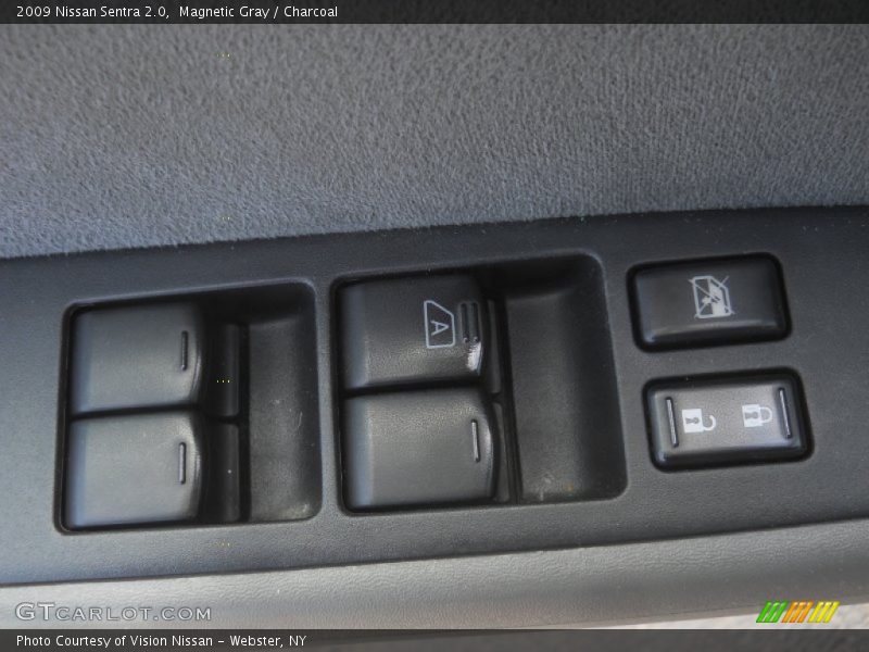 Magnetic Gray / Charcoal 2009 Nissan Sentra 2.0