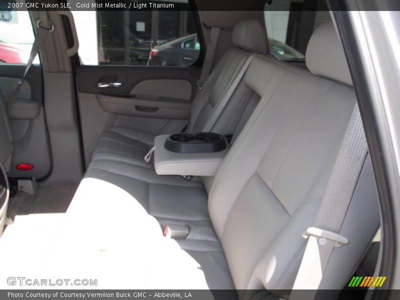Gold Mist Metallic / Light Titanium 2007 GMC Yukon SLE