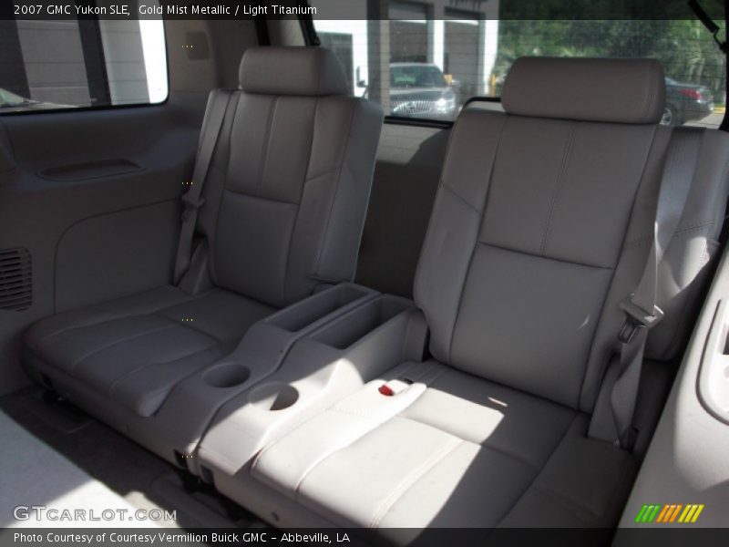 Gold Mist Metallic / Light Titanium 2007 GMC Yukon SLE