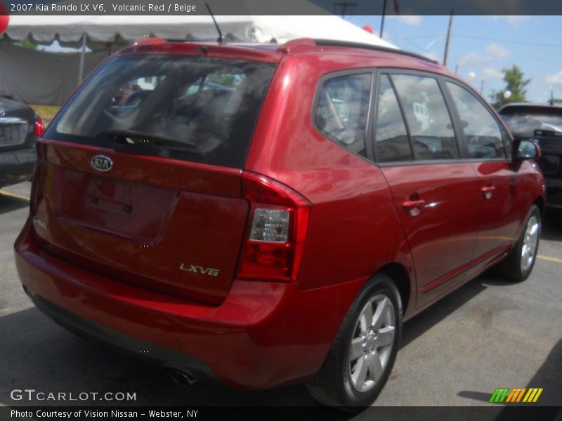 Volcanic Red / Beige 2007 Kia Rondo LX V6