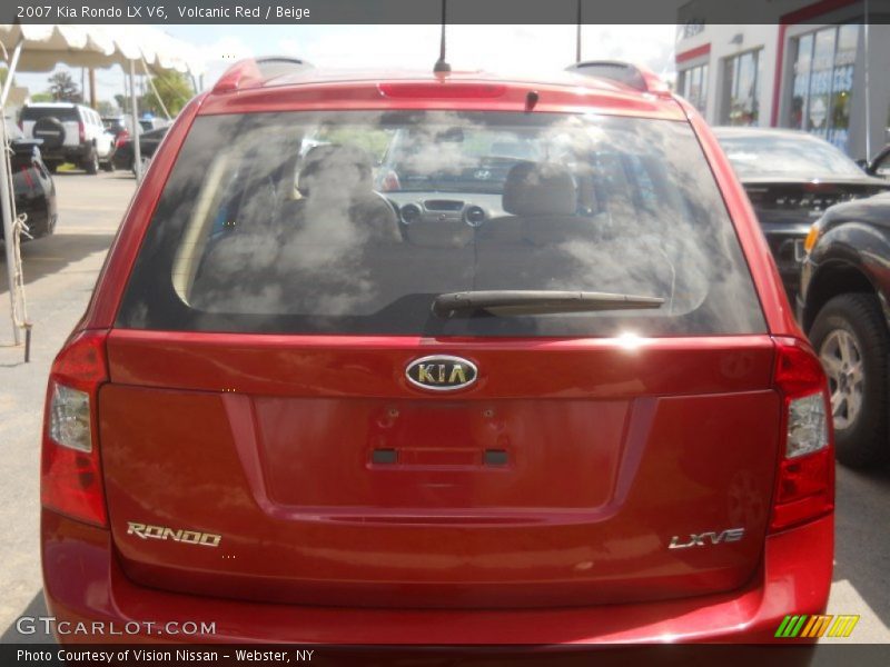 Volcanic Red / Beige 2007 Kia Rondo LX V6