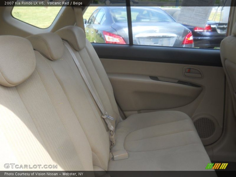 Volcanic Red / Beige 2007 Kia Rondo LX V6