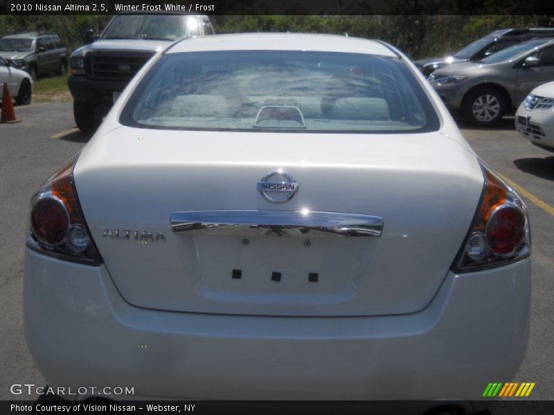 Winter Frost White / Frost 2010 Nissan Altima 2.5
