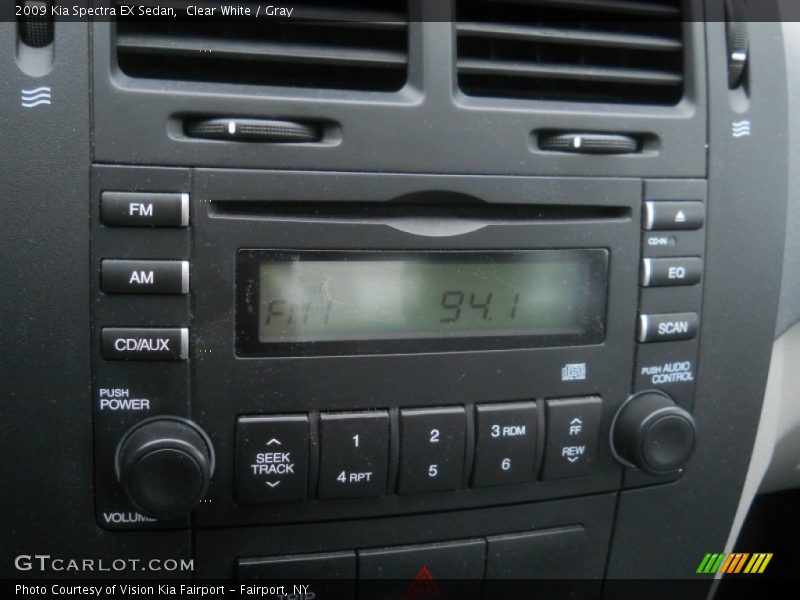 Clear White / Gray 2009 Kia Spectra EX Sedan