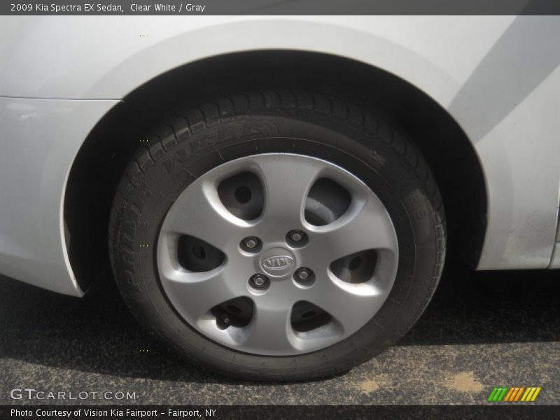 Clear White / Gray 2009 Kia Spectra EX Sedan