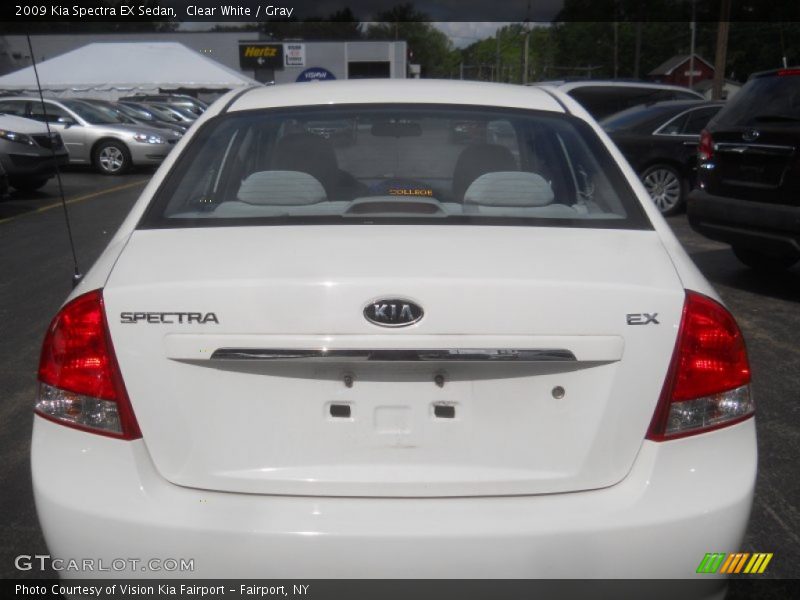 Clear White / Gray 2009 Kia Spectra EX Sedan