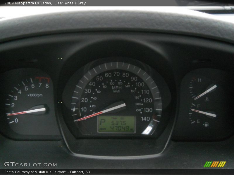 Clear White / Gray 2009 Kia Spectra EX Sedan