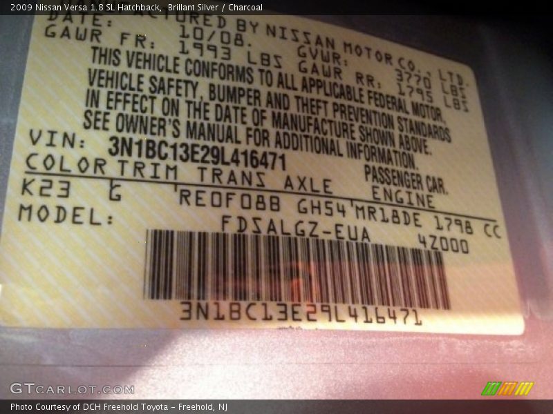 Brillant Silver / Charcoal 2009 Nissan Versa 1.8 SL Hatchback
