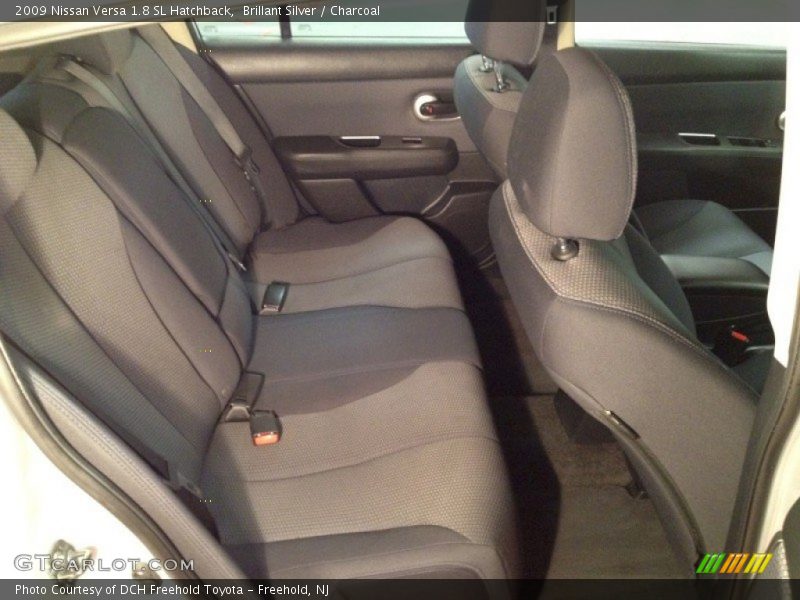 Brillant Silver / Charcoal 2009 Nissan Versa 1.8 SL Hatchback