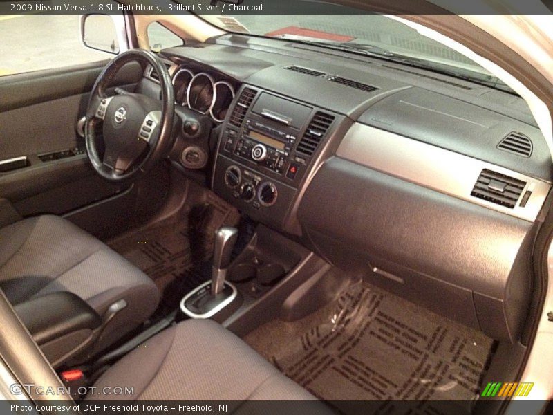 Brillant Silver / Charcoal 2009 Nissan Versa 1.8 SL Hatchback